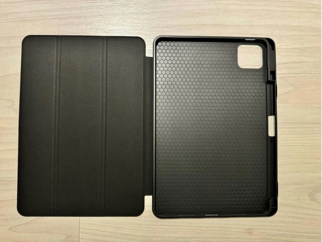 Силиконов кейс и поставка за Xiaomi Pad 6, Xiaomi Pad 6 Pro (черен)