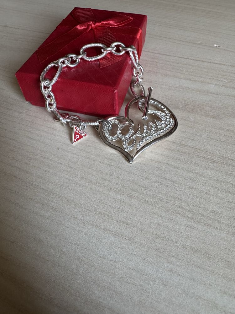 Оригинална Сребърна Гривна Guess