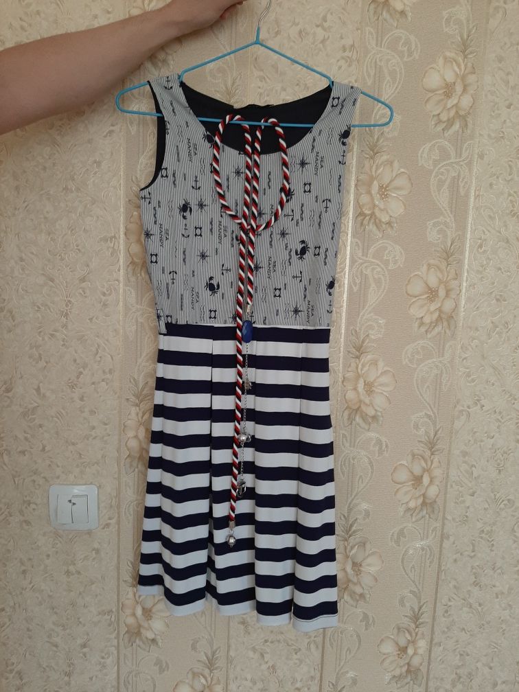 Продаётся разные платья