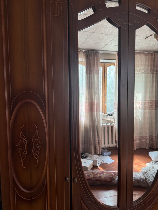 Шифонер и шкафы в очень хорошем состоянии