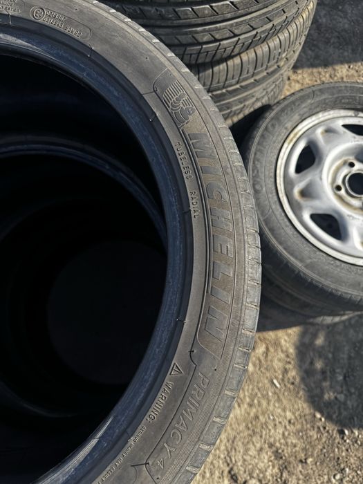 R18 Michelin 225/45/18.  2 dona