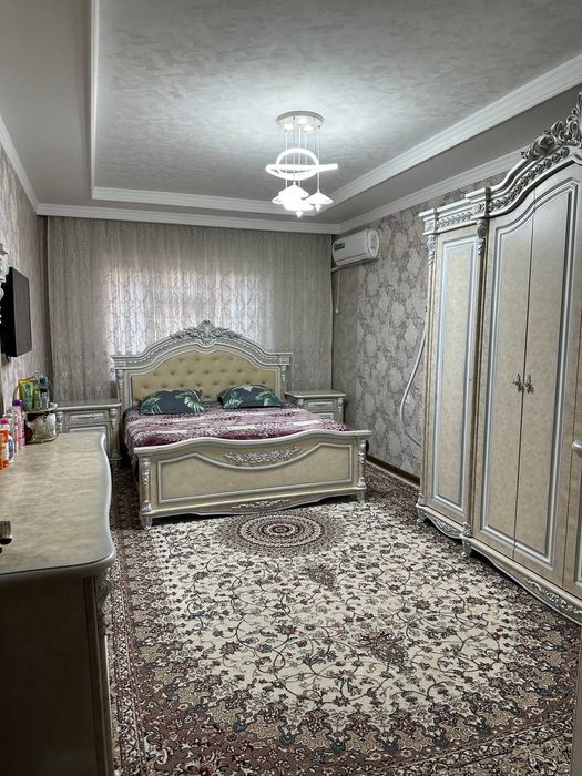 Kvartira sotiladi 80 000$ Kelishiladi Yangihayot,8-hudud