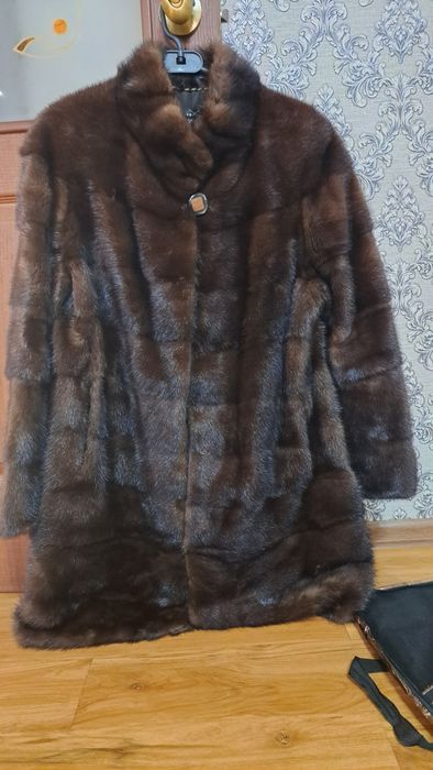 Продам норковую шубу