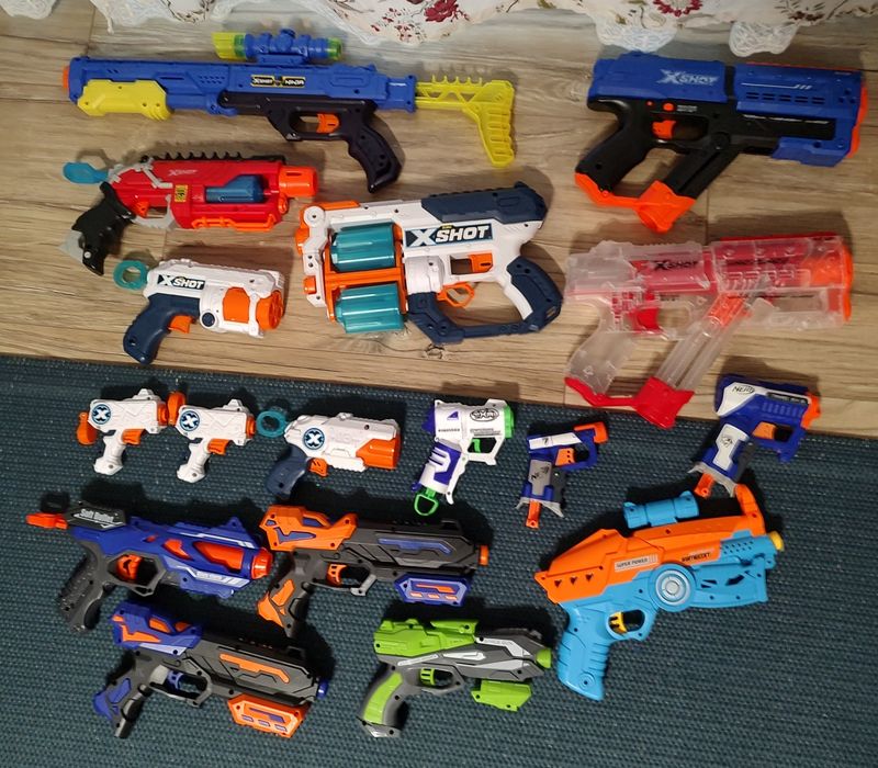 Jucării Nerf sau similare + accesorii