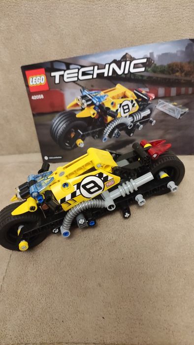 LEGO® Technic 42058 - Мотоциклет за каскади