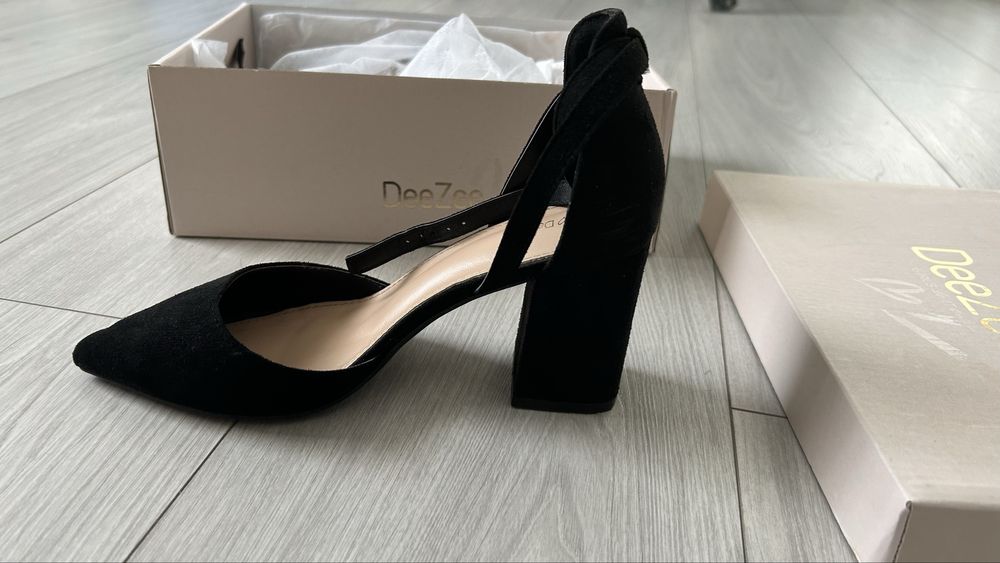 Pantofi cu toc DeeZee