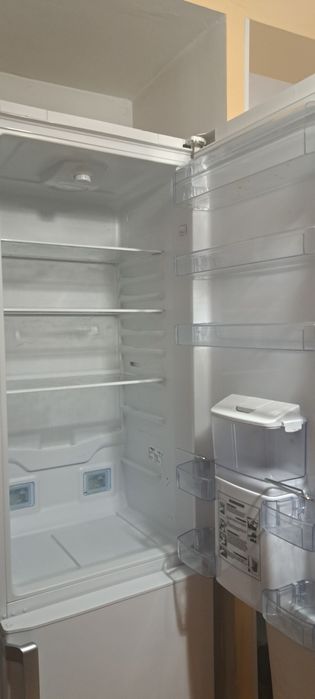 Rafturi combina Beko