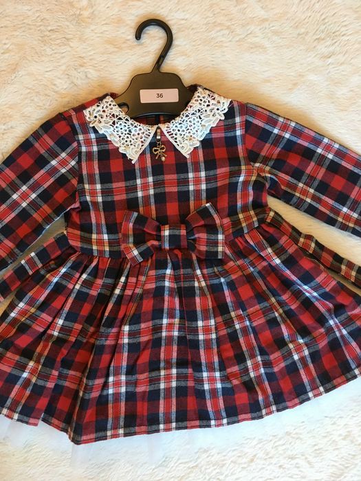 Rochita tip scolarita, sezon toamna/iarna pentru fetite de 1.5-2.5 ani