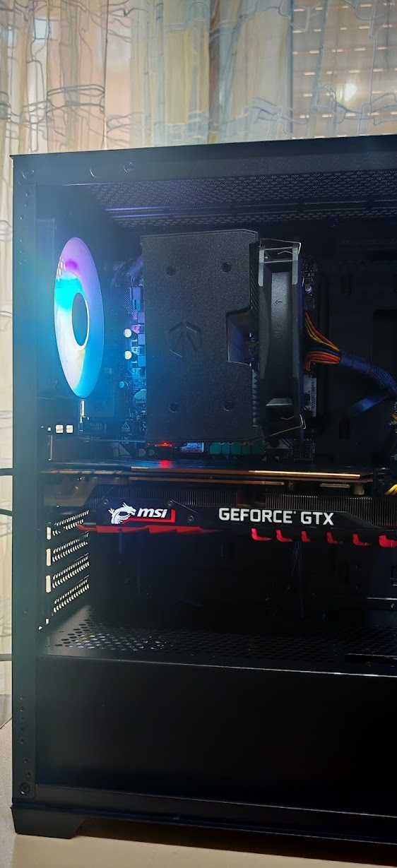 Добро Геймърско PC R7 3700X/32Gb/1TB nVme/GTX 1080TI/Гаранция