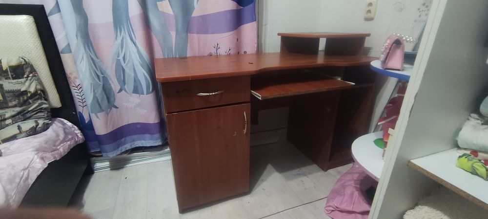 Компьютерный стол