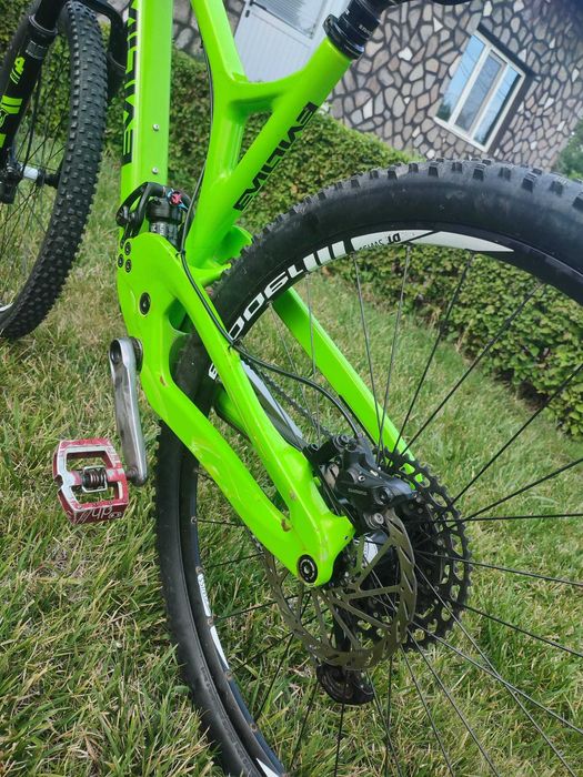 Bicicleta downcountry XC Evil following v1 (TrekSpecialized)