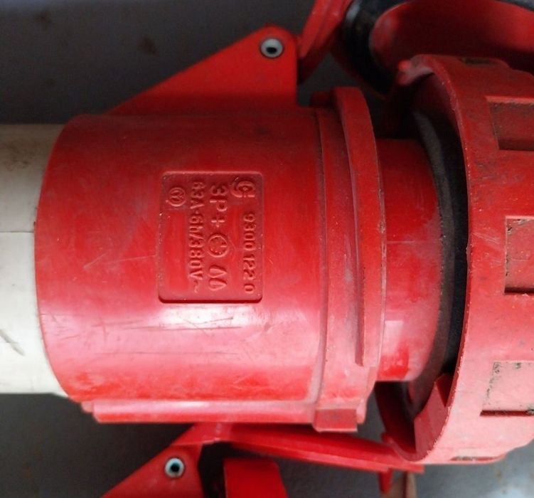 Stechere/ prize trifazice