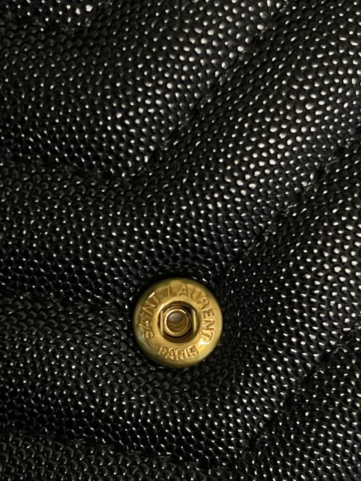 Geanta Saint Lauren neagra, piele fină si moale.