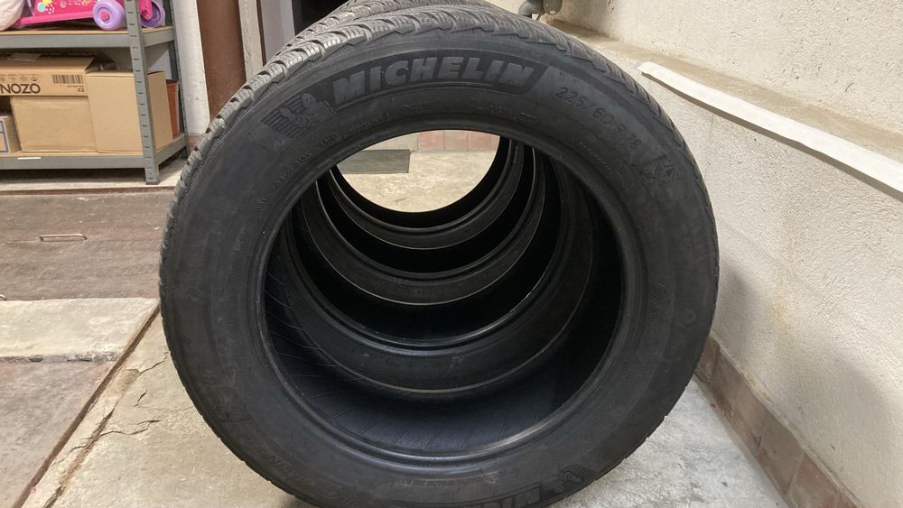 4 бр. Зимни гуми Michelin Pilot Alpin 5 ZP 225/60/18 104H