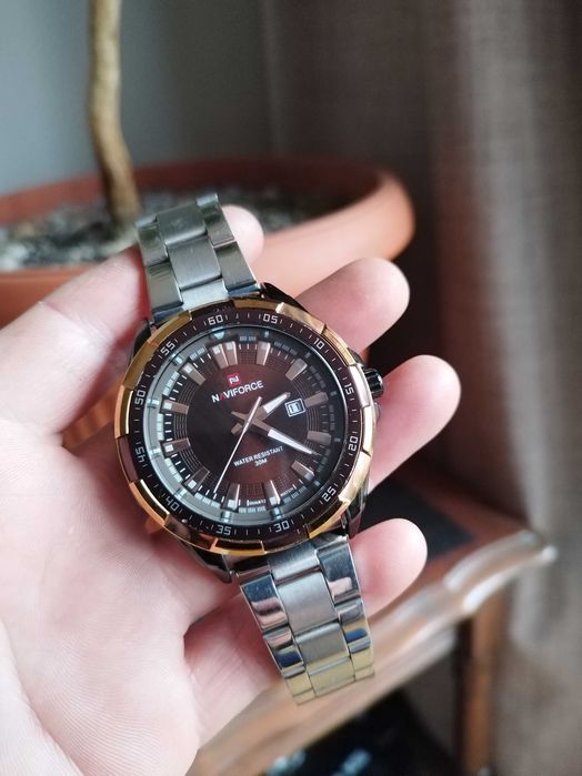 Ceas barbatesc Naviforce cu data Functional