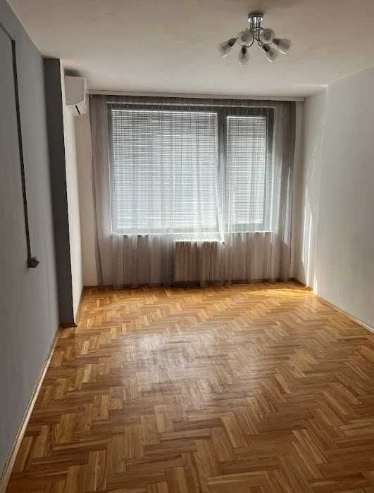 Дава се под наем Четиристаен апартамент в София, Стрелбище - 190 кв.м за 1020 € - Снимка #18