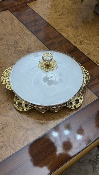 шикарное блюдо для горячего/десертов с крышкой