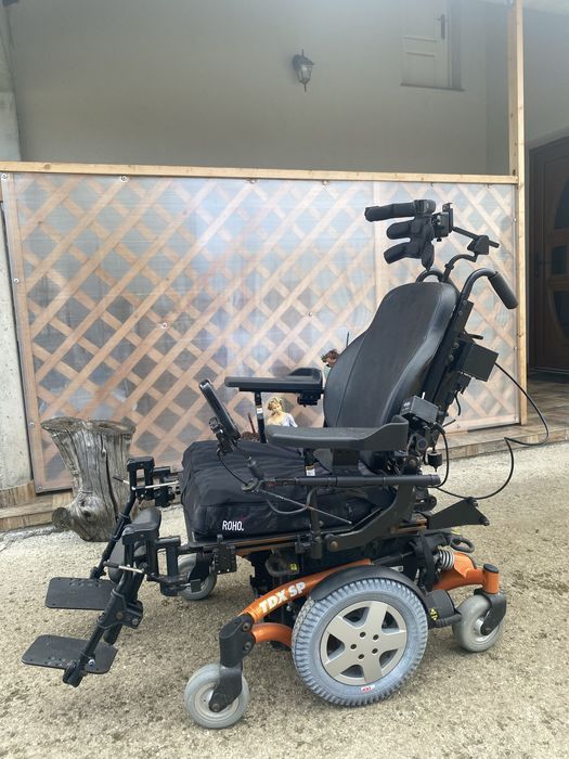 Scaun pentru oameni cu dizabilitati | Invacare TDX SP
