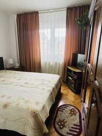 Proprietar Apartament 3 camere decomandate, et 1, Bacău, Str CuzaVodă