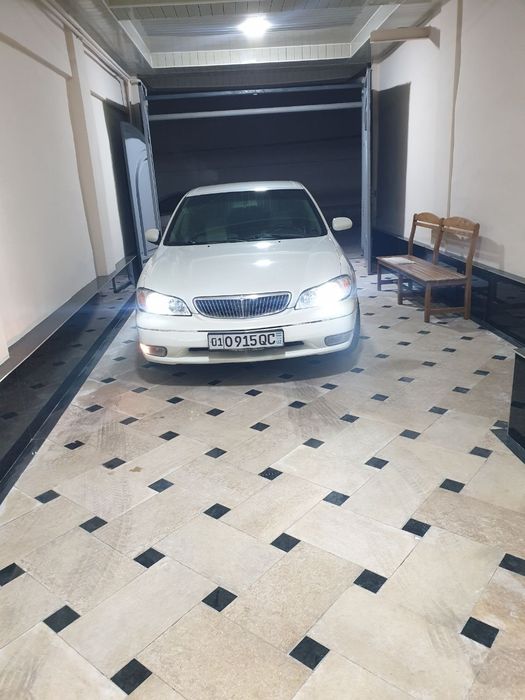 Nissan maxima sotiladi