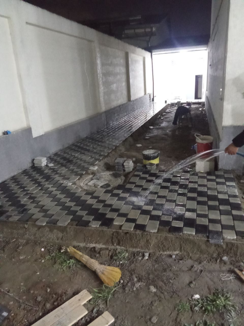 xovli sotiladi yuqori sifafli materiala ishlatilgan