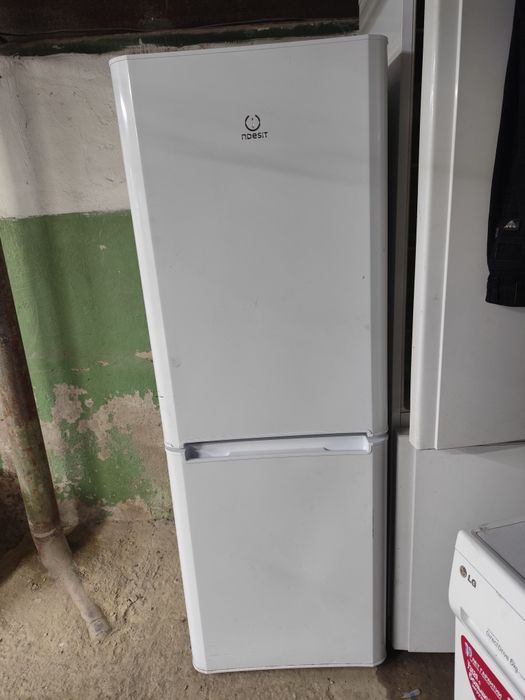 Продается холодильник