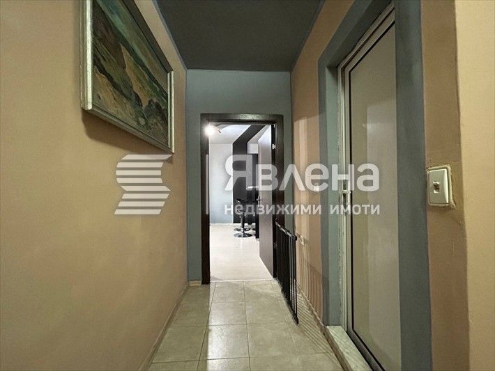 Дава се под наем Двустаен апартамент в Бургас, Лазур - 68 кв.м за 430 € - Снимка #9