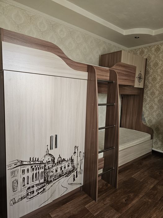 Двузярусная кровать