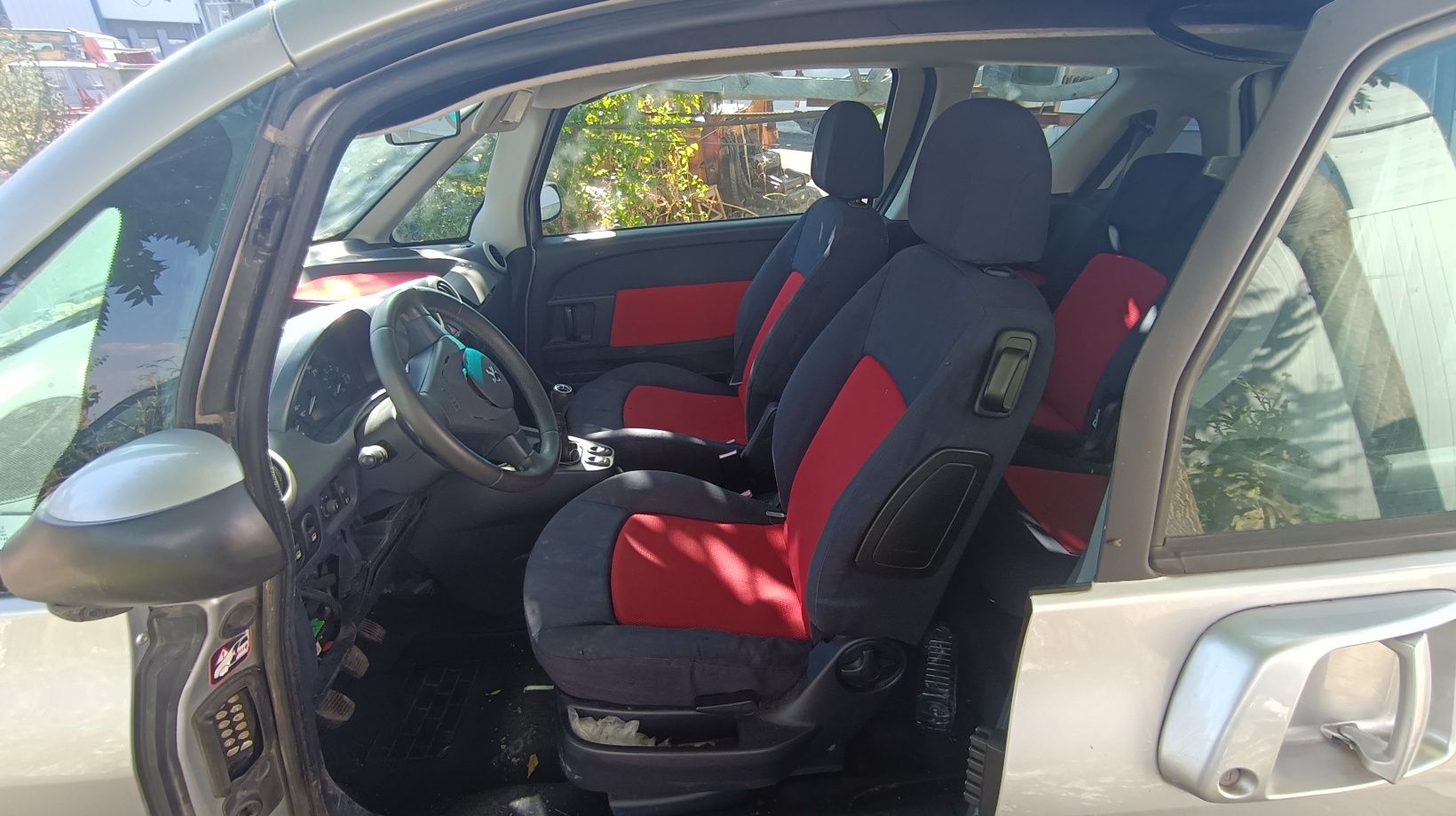 Peugeot 1007 На части
