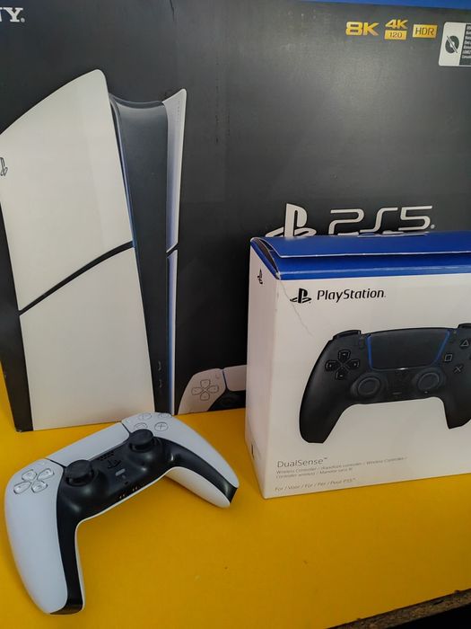 Playstation 5 Slim oferta de Crăciun