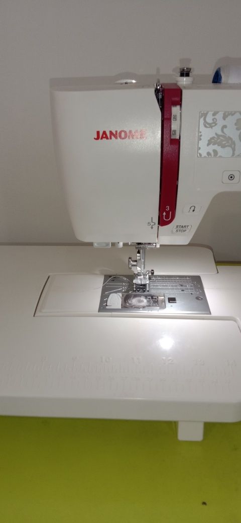 Швейный машина janome 734D