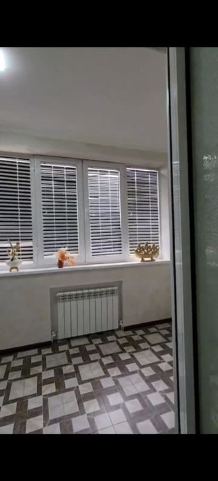 Ijaraga beriladi 3 xona aziz bozor