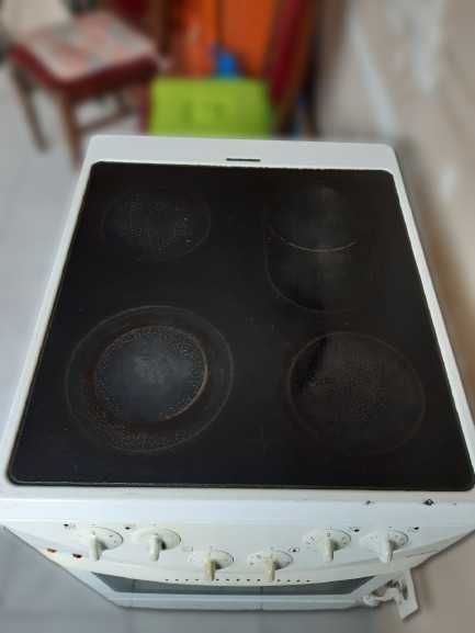 Печка Gorenje с керамичен плот – Работеща!