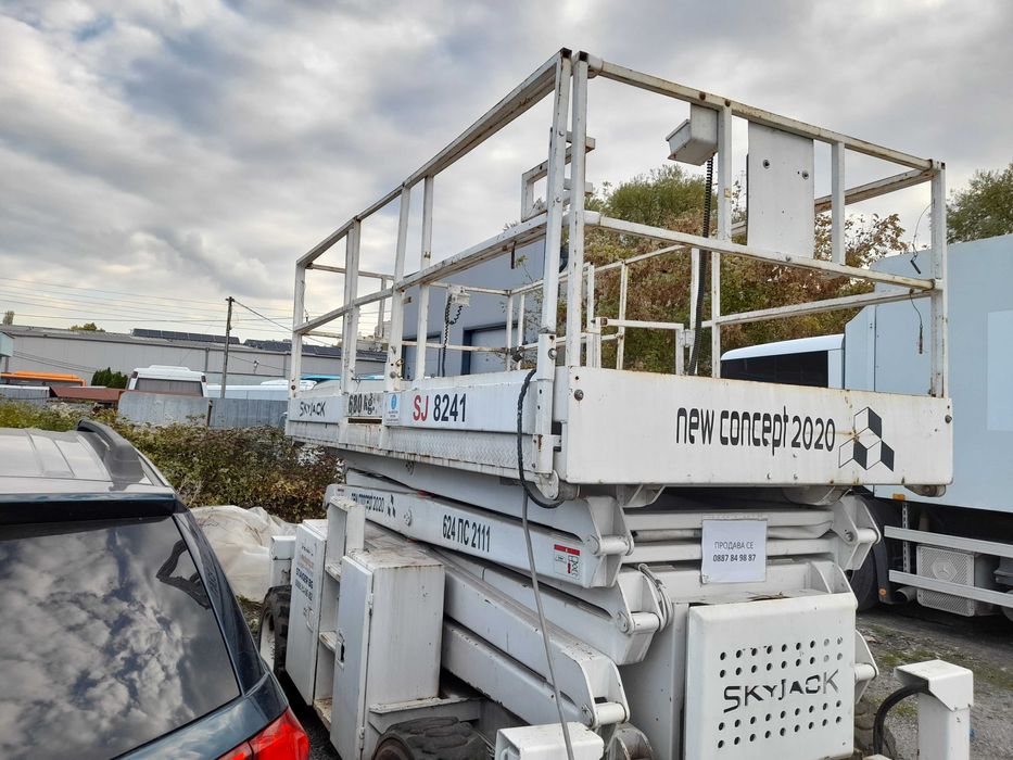 Дизелова вишка 12.5м.