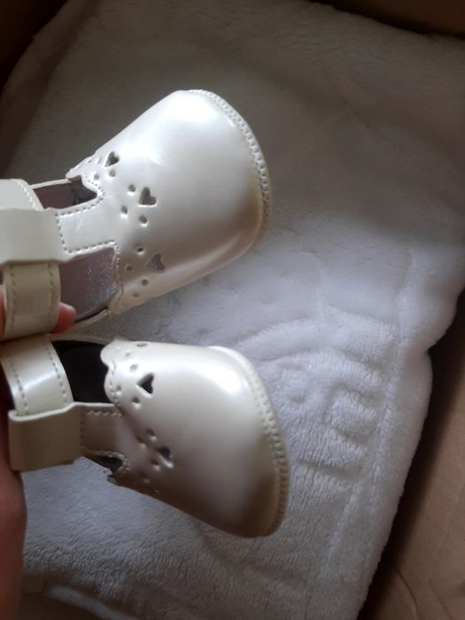 Rochita de ocazie fetita 3-6 luni Monsoon si pantofiori ivory