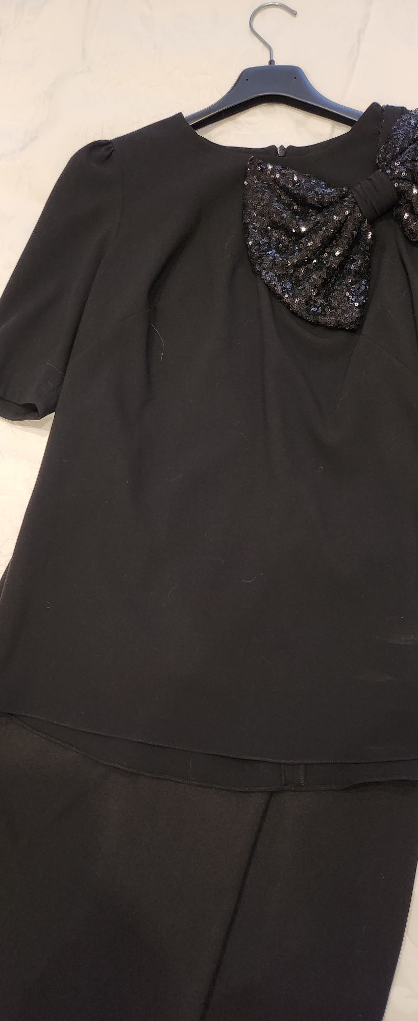Fusta și bluza marca Cristallini