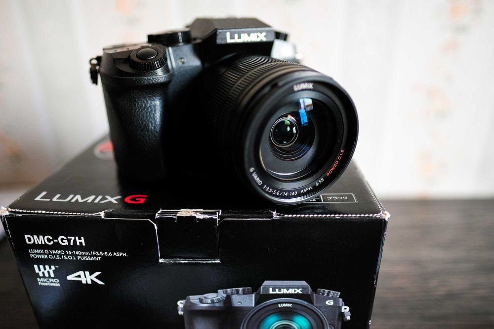 Panasonic LUMIX G7  mirrorless, 4K + Kit 14-42mm la cutie
