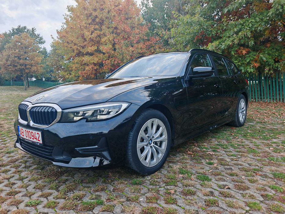 BMW seria 3 330e Touring xDrive PHEV