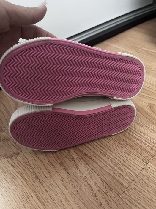 Adidasi H&M Stitch fete