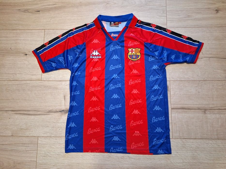 Футболна фланелка на Христо Стоичков #Барселона #ретро модел 1997/98!