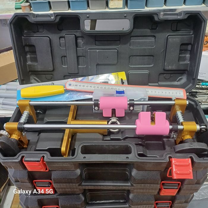 Eshiklarga Zamok oʻrnini ochish uchun  shablon