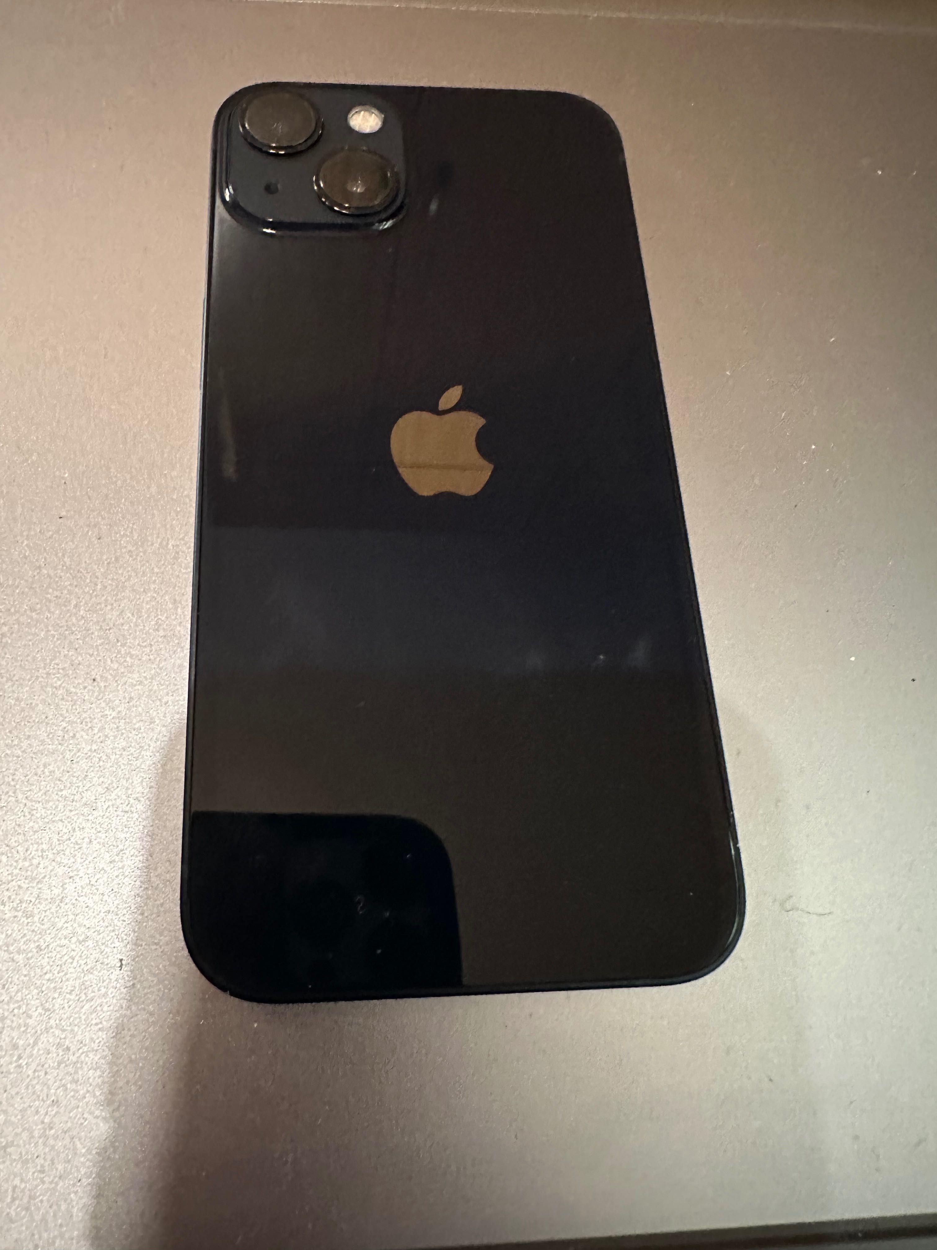 Iphone 13 256 гб отключен за всички мрежи