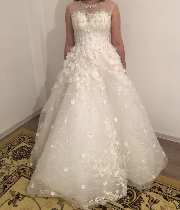 Продам свадебное платье