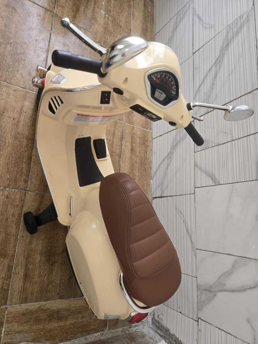 акумулаторен мотор Vespa 6V