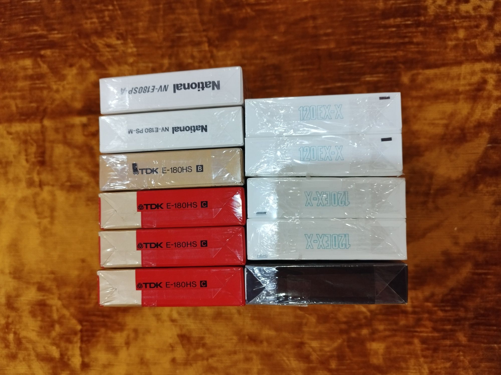 Продавам 11 видео касети VHS