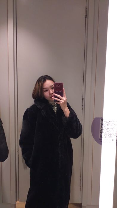 Тёплая чёрная эко-шуба