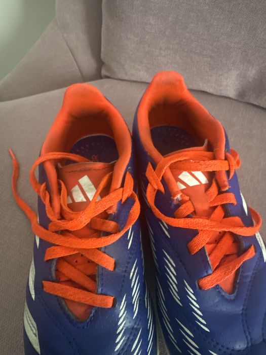 Ghete fotbal adidas predator