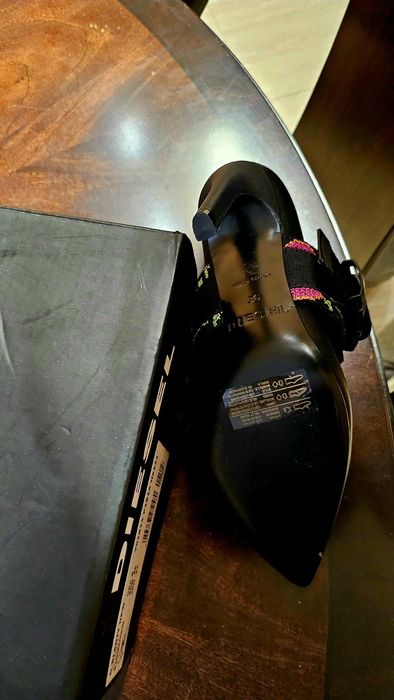 DIESEL дамски черни официални обувки на ток.