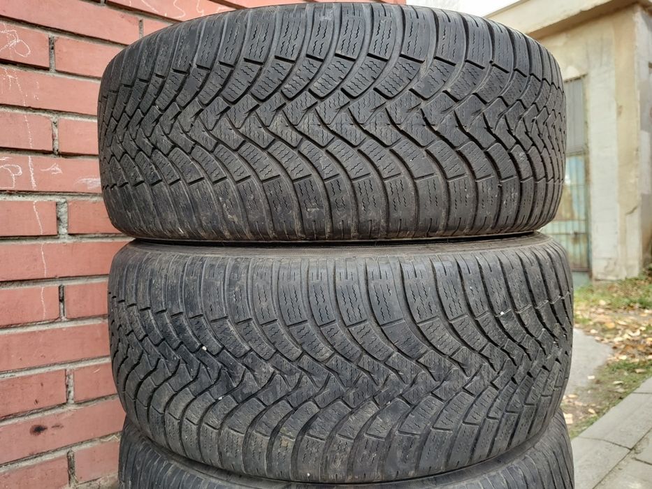 Продавам 4 зимни гуми 245/50/19 Falken