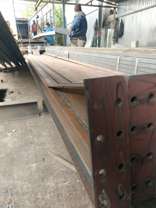 Confectii metalice / Structuri metalice / Hale Metalice cu panouri